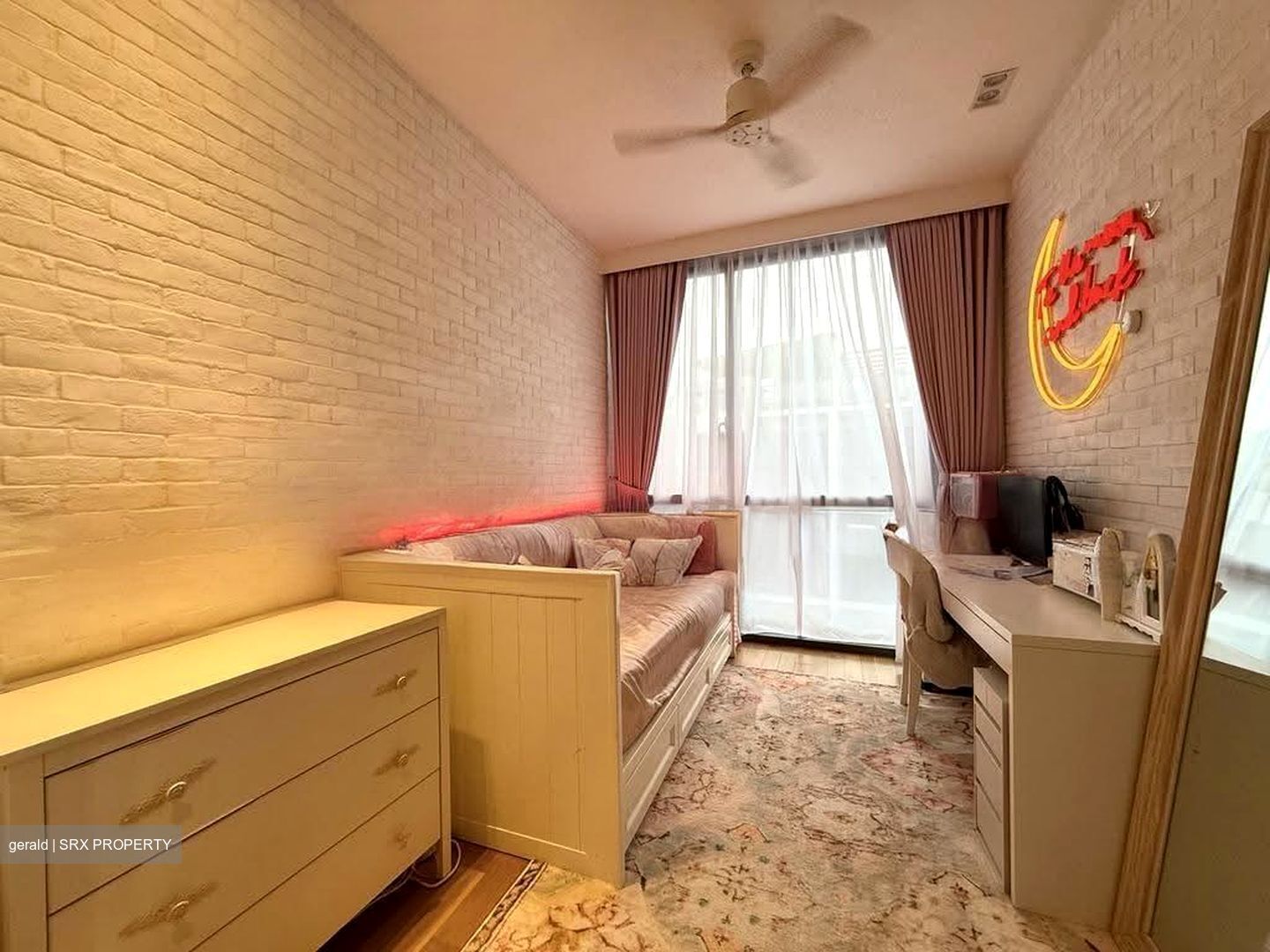 Belgravia Villas (D28), Terrace #608224951